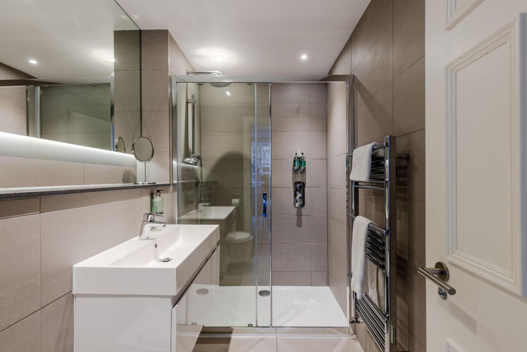 Dragon Suites - Edinburgh City Centre 2 Bed Apartment Dış mekan fotoğraf